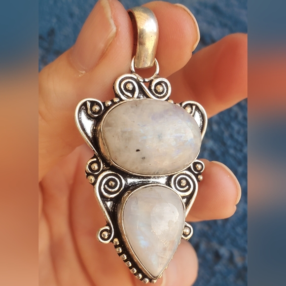 New Rainbow Moonstone 925 Silver Pendant. - Picture 4 of 16